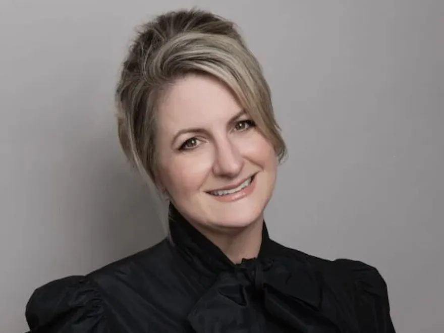 Portrait of Wendy Gillotti