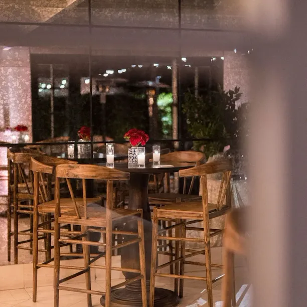 Garden foyer table set up