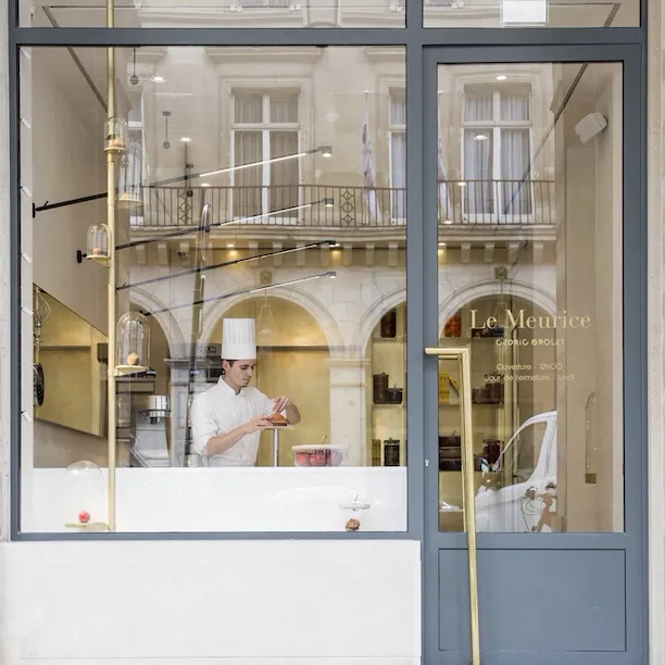 Photo de l'extérieur de la Pâtisserie de Cédric Grolet