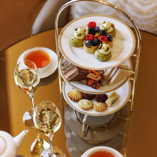 Afternoon tea at Il Salotto