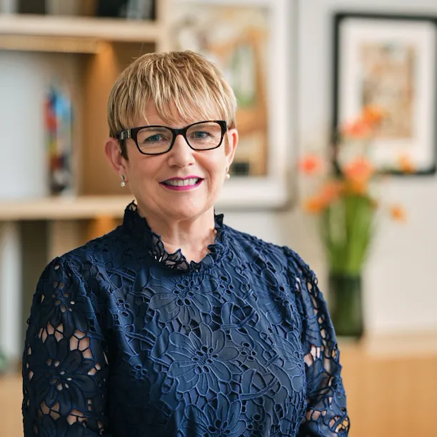 Headshot of Wendy Potter