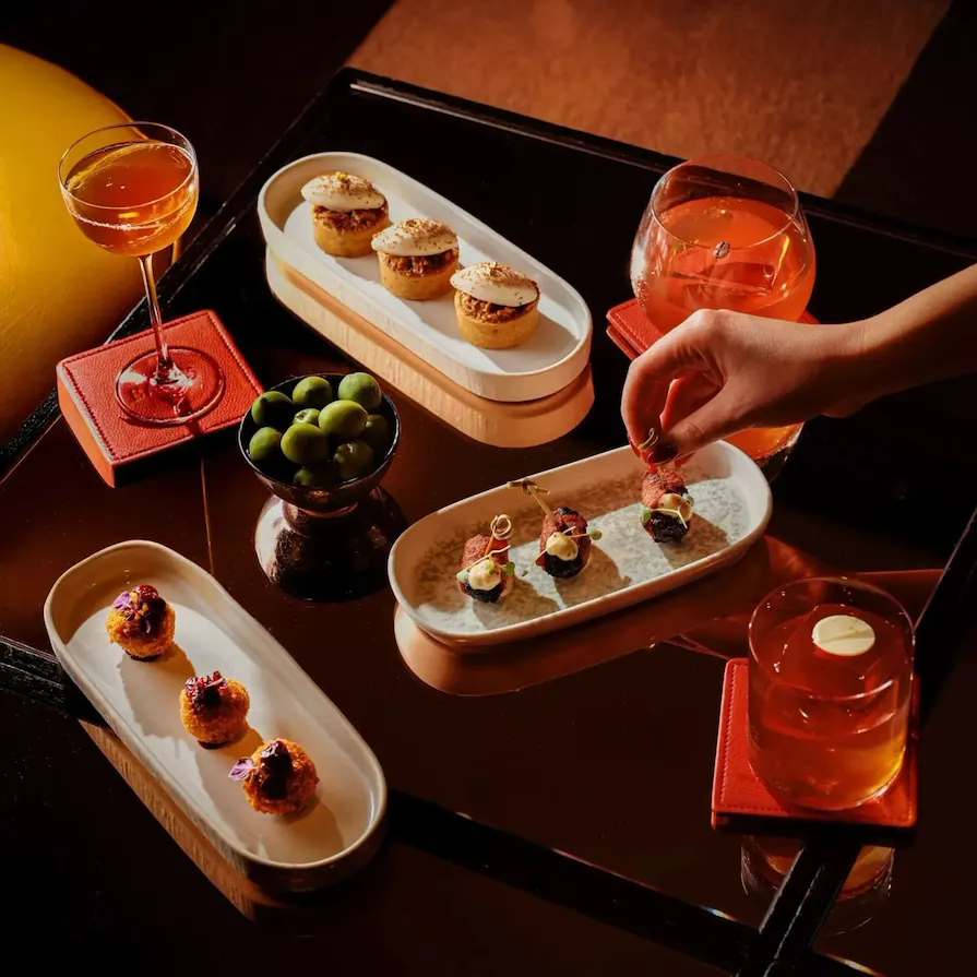 Thanksgiving canapés and cocktails at BAR 45