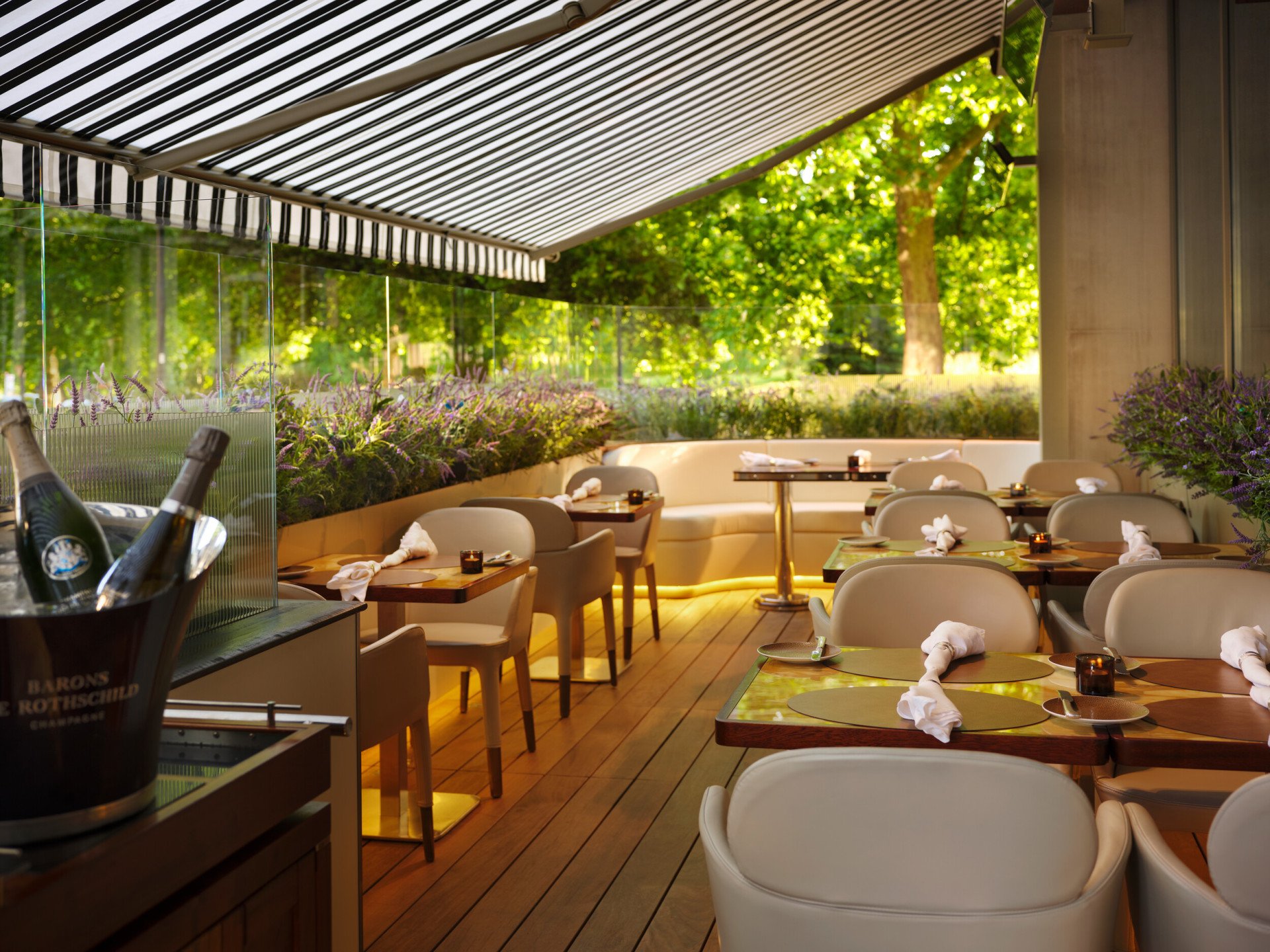 CUT at 45 Park Lane outdoor dining terrace