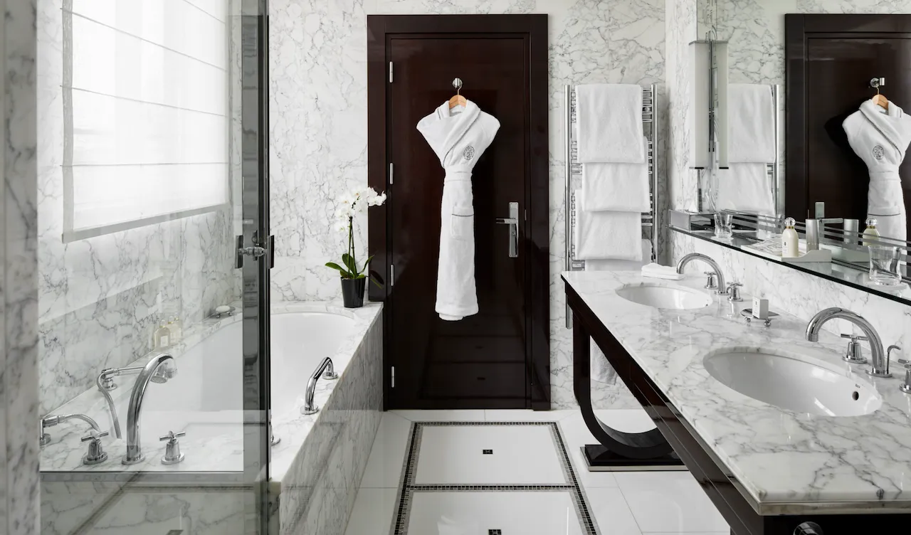 HPA-744-Appartment-Suite-SDB-2-HR-by-Francis-Amiand