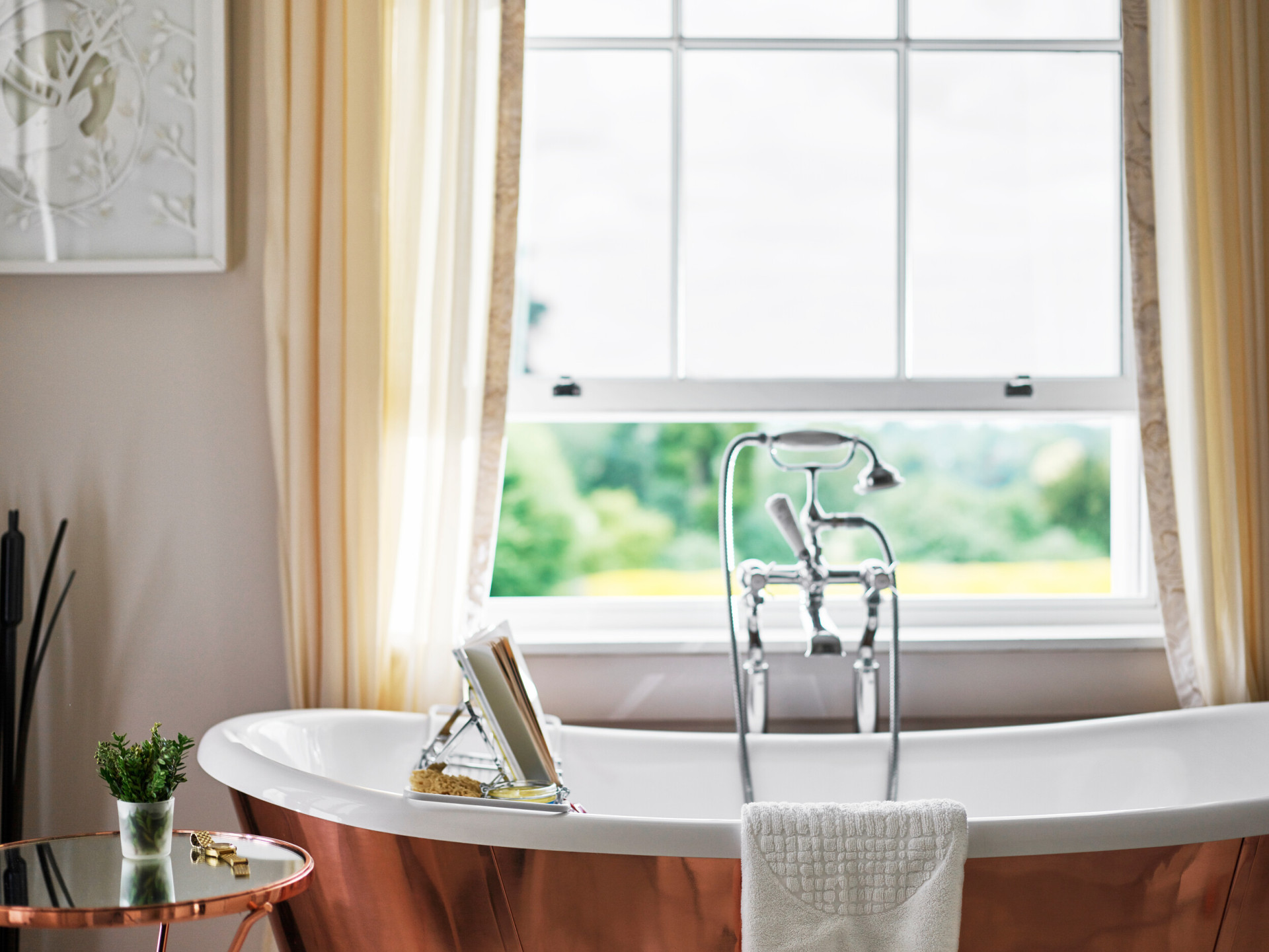 Coworth Park-Mansion House Premium Suite-Arbuthnot-bath-highres