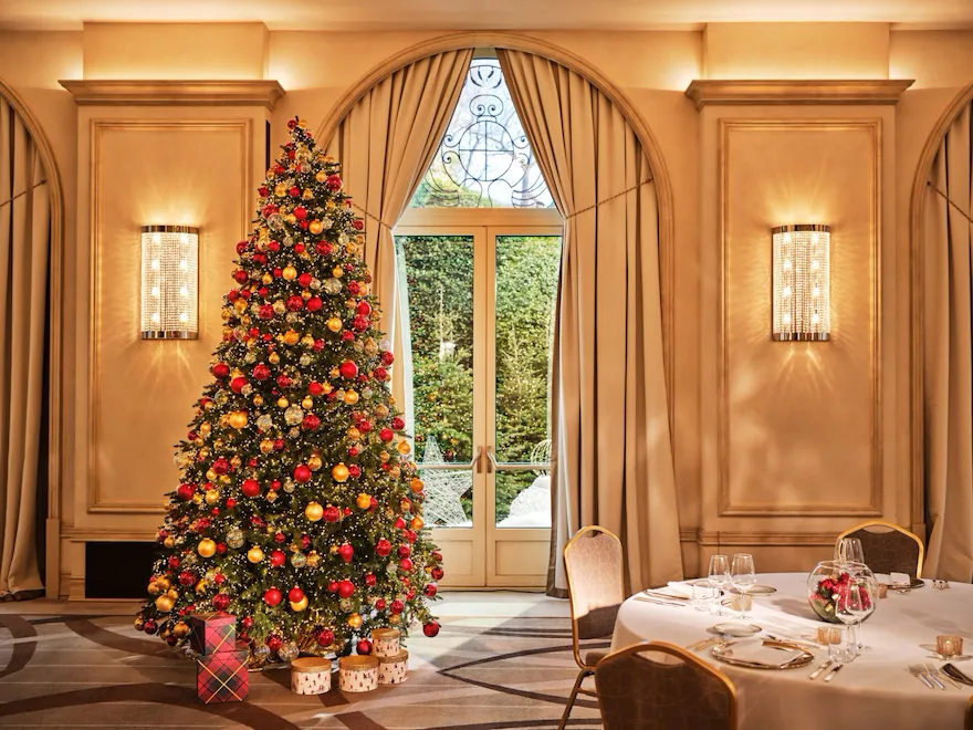 Veranda Meeting Room with festive setup