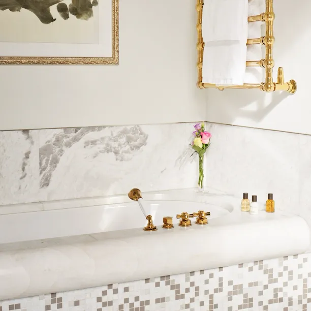 Dettaglio di una vasca da bagno a Hotel Eden Roma