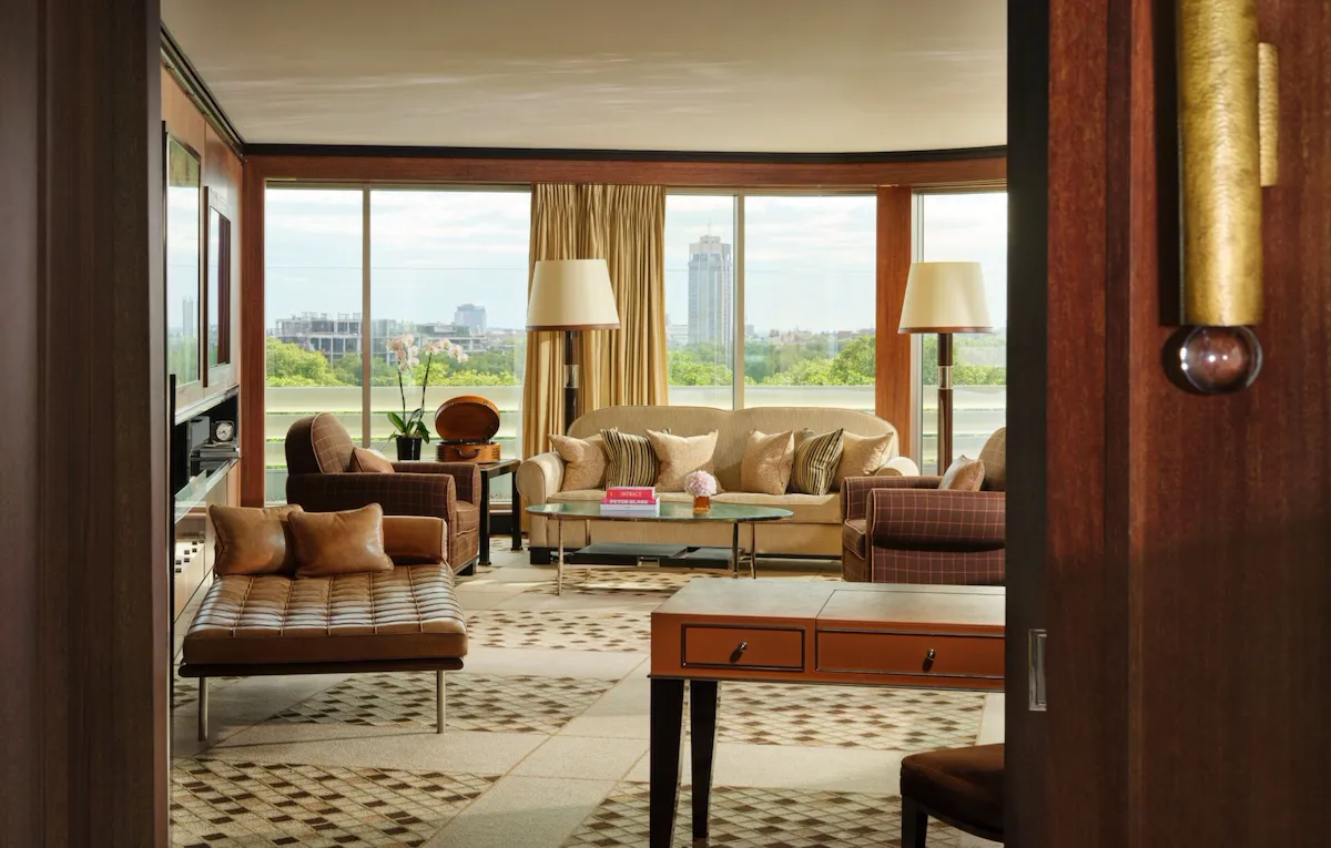 The Penthouse terrace suite in eventing light at 45 Park Lane