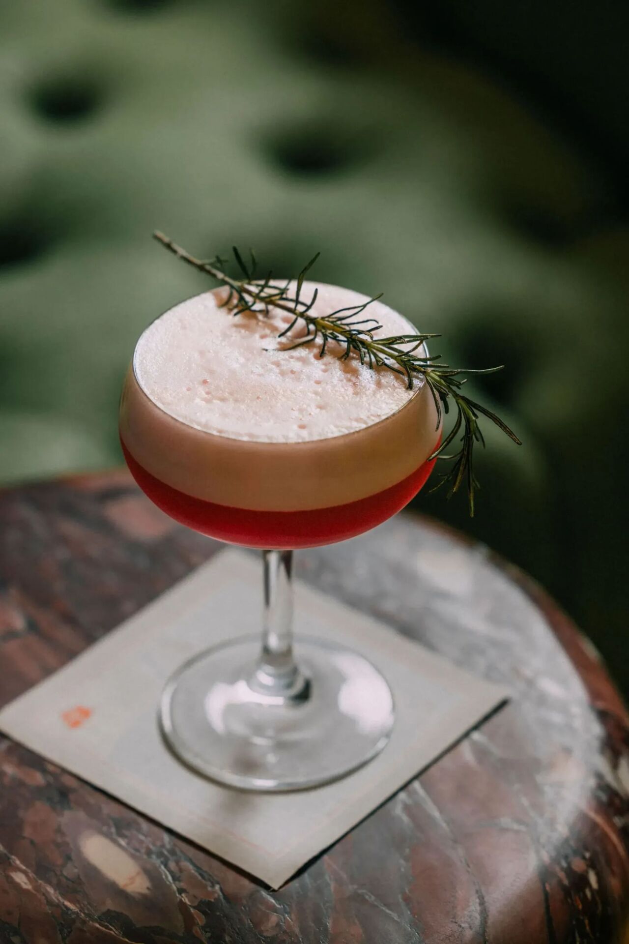 Festive cocktail moment in The Living Room 