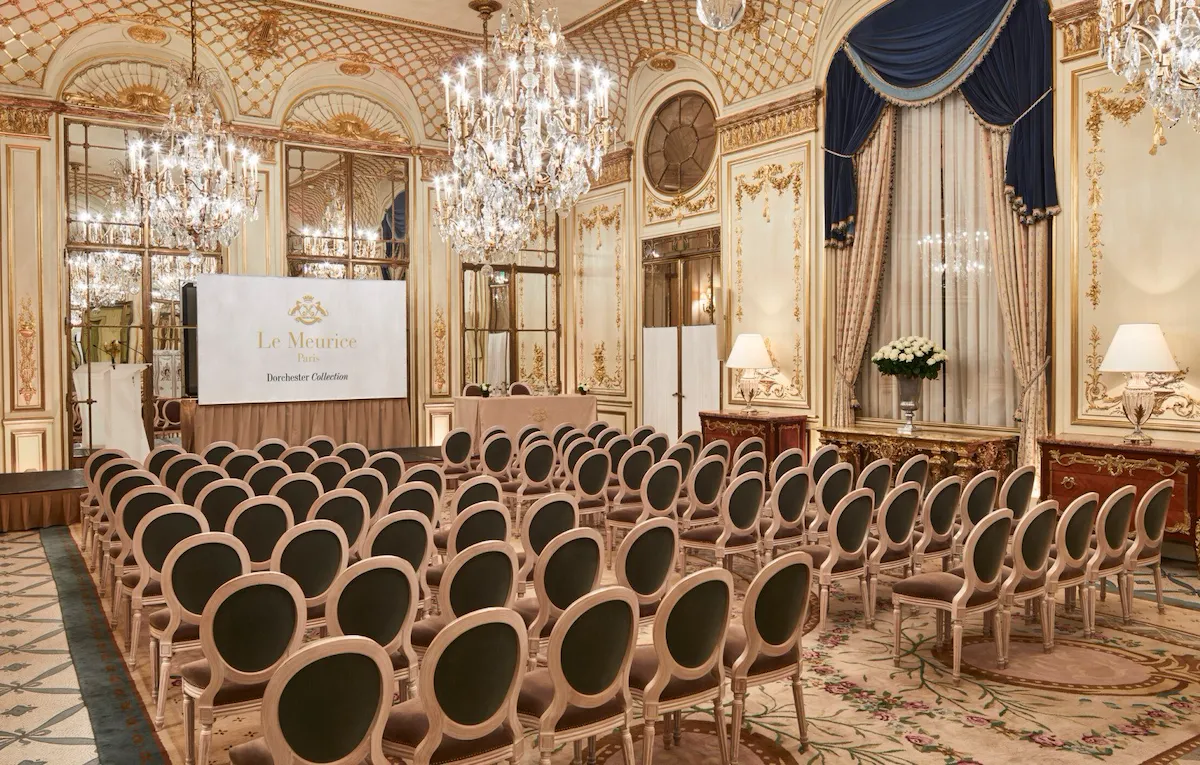 Le Salon Pompadour à l'Hôtel Le Meurice Paris