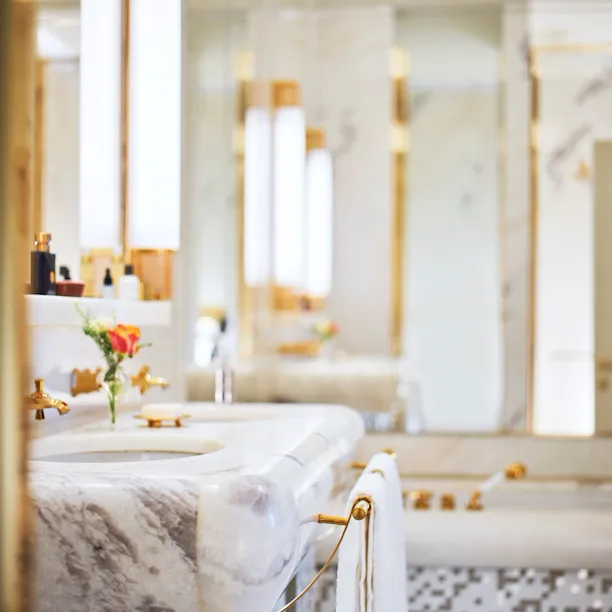 White marble bathroom of Dolce Vita Suite at Hotel Eden