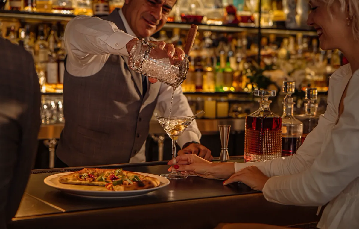 Dining in the Bar & Lounge at Hotel Bel-Air, Los Angeles