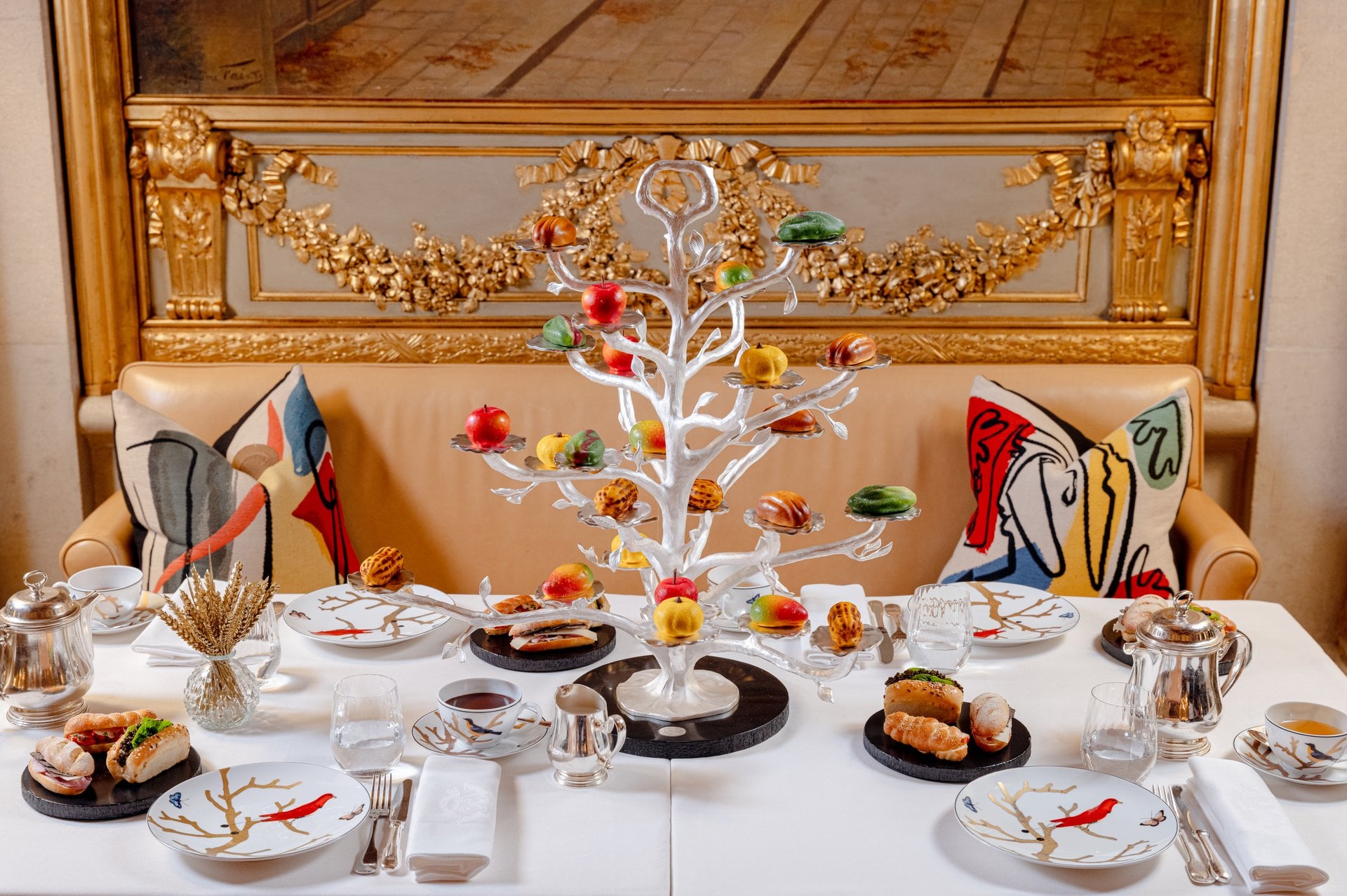 Fresh Pastries, Paris | La Pâtisserie Du Meurice Par Cedric Grolet