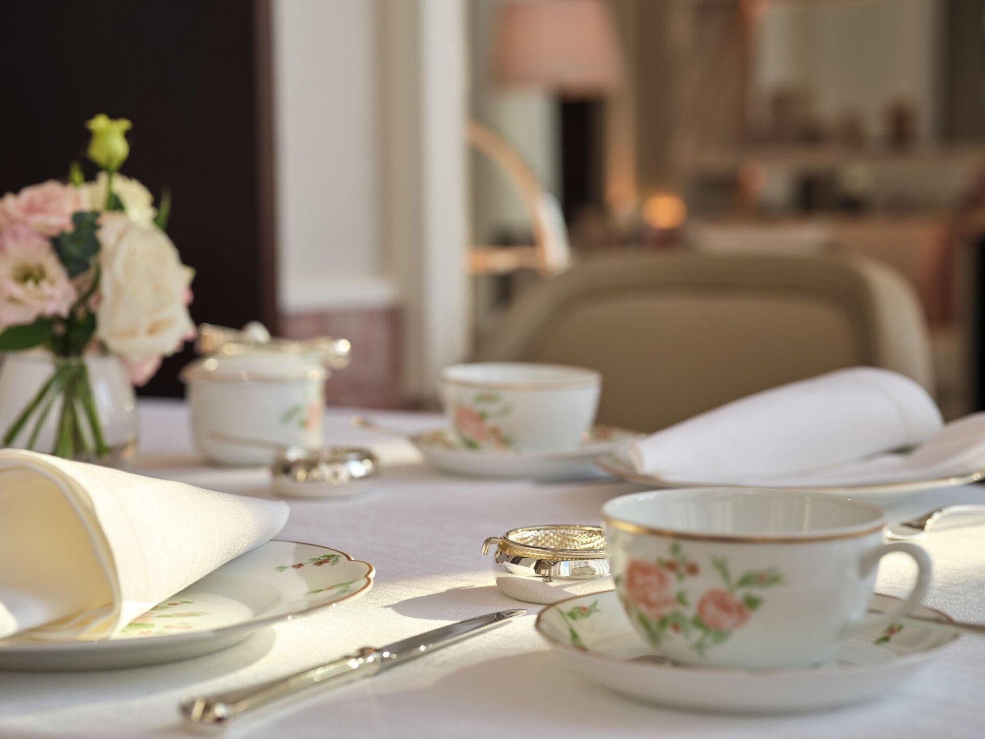 The Gallery & lobby at The Lana, Dubai