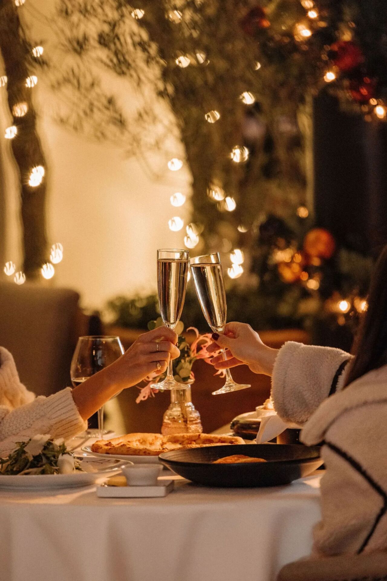 Festive champagne cheers at the The Restaurant at Hotel Bel-Air