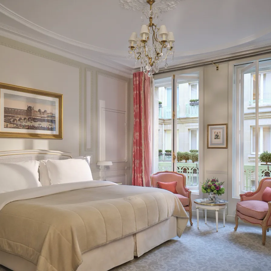 Large view of a Deluxe Room, at Le Meurice, Paris