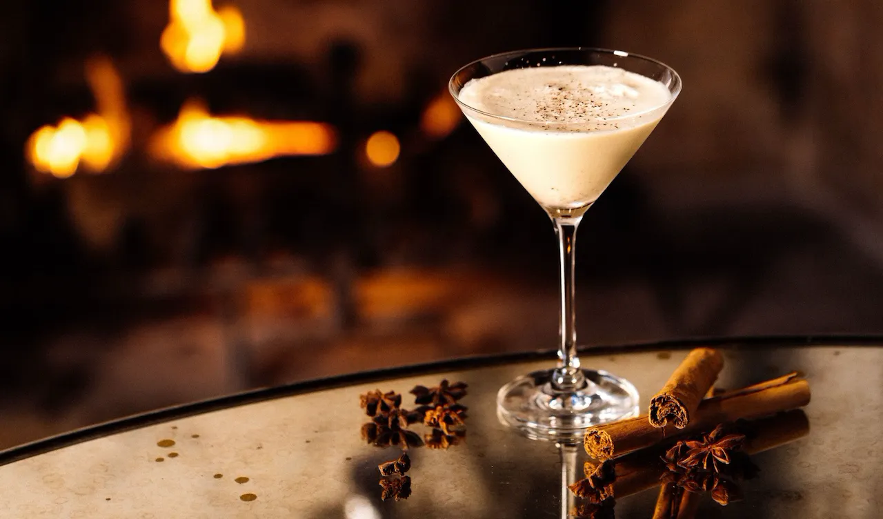 festive-martini-eggnog-HBA_AudreyMa