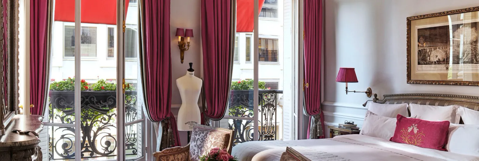 Quarto da suíte Haute Couture do Hotel Plaza Athénée Paris