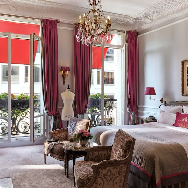 Quarto da suíte Haute Couture do Hotel Plaza Athénée Paris