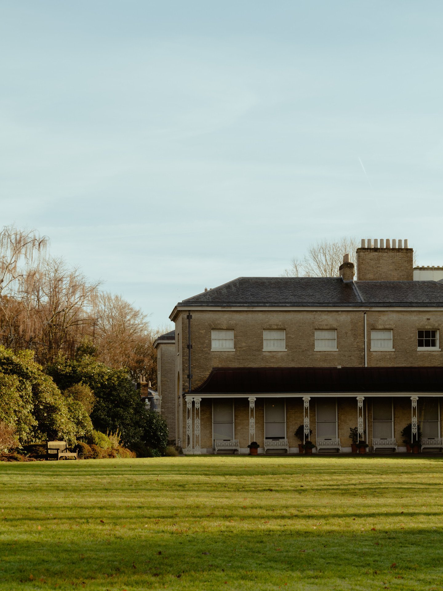 Country House shot with the Leica SL2 in afternoon light
