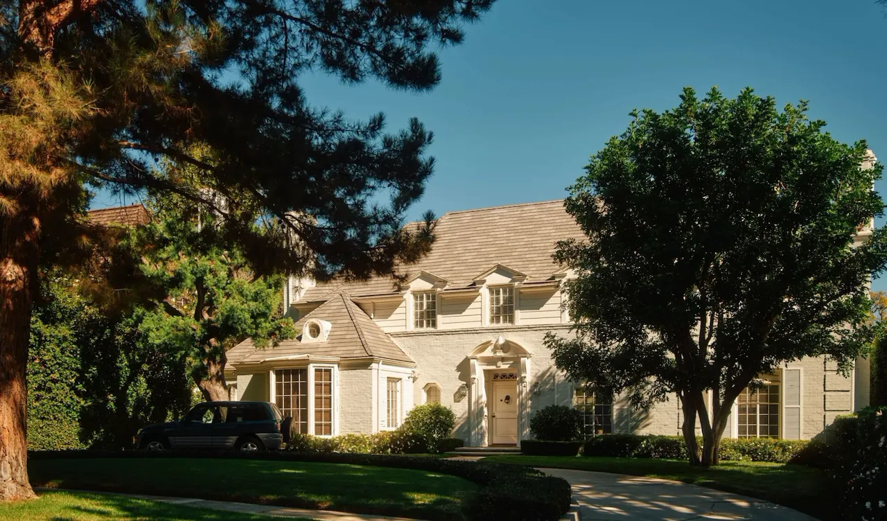 Exterior of Paul Revere Williams designed home in Beverly Hills