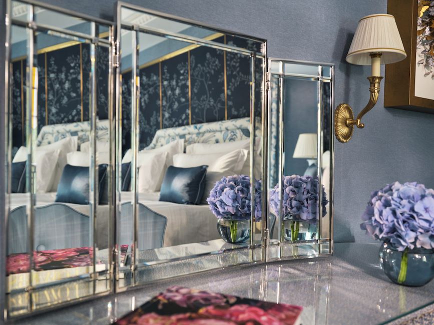 Deluxe Junior Suite at The Dorchester | Dorchester Collection
