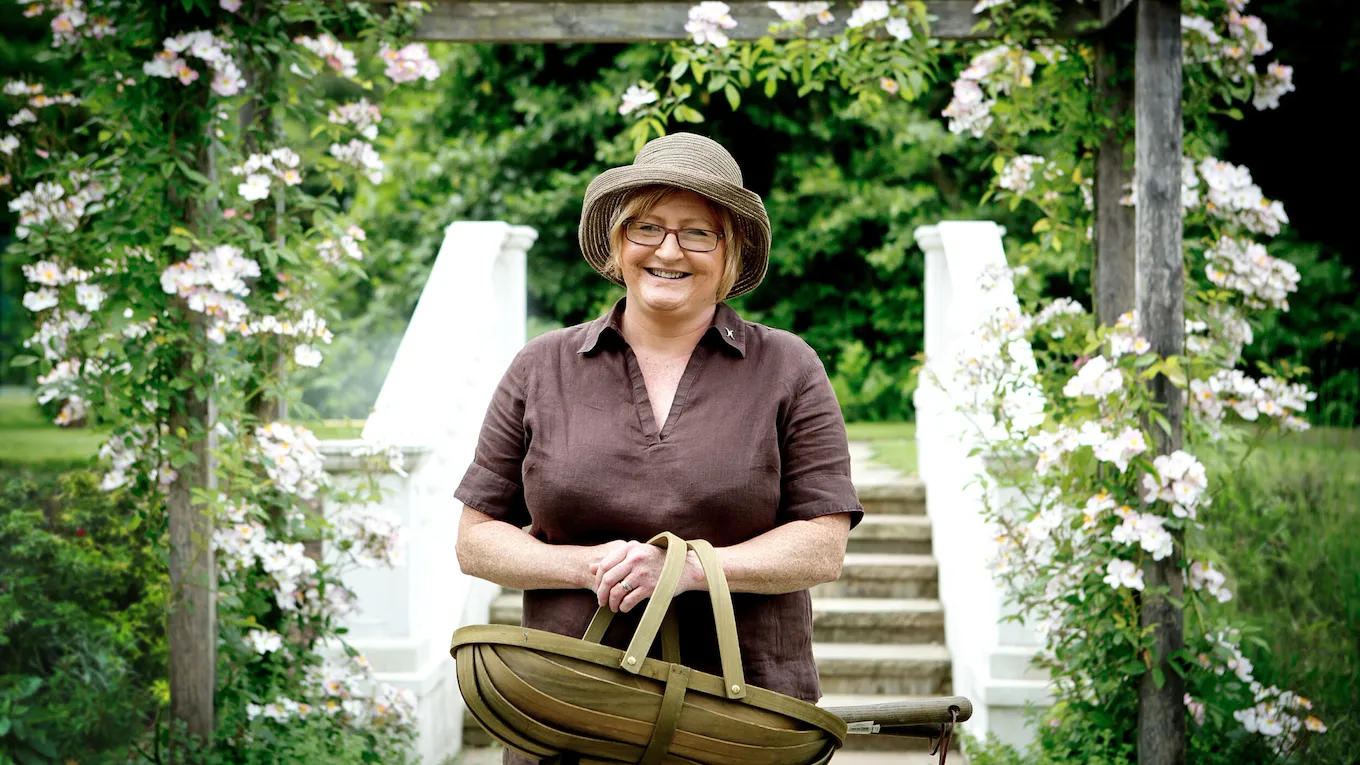 Terri Crow, Head Gardener (high res)