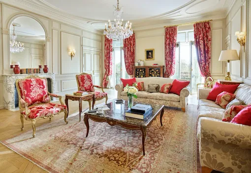 Détails du Salon Présidentiel Dalí au Meurice, Paris.