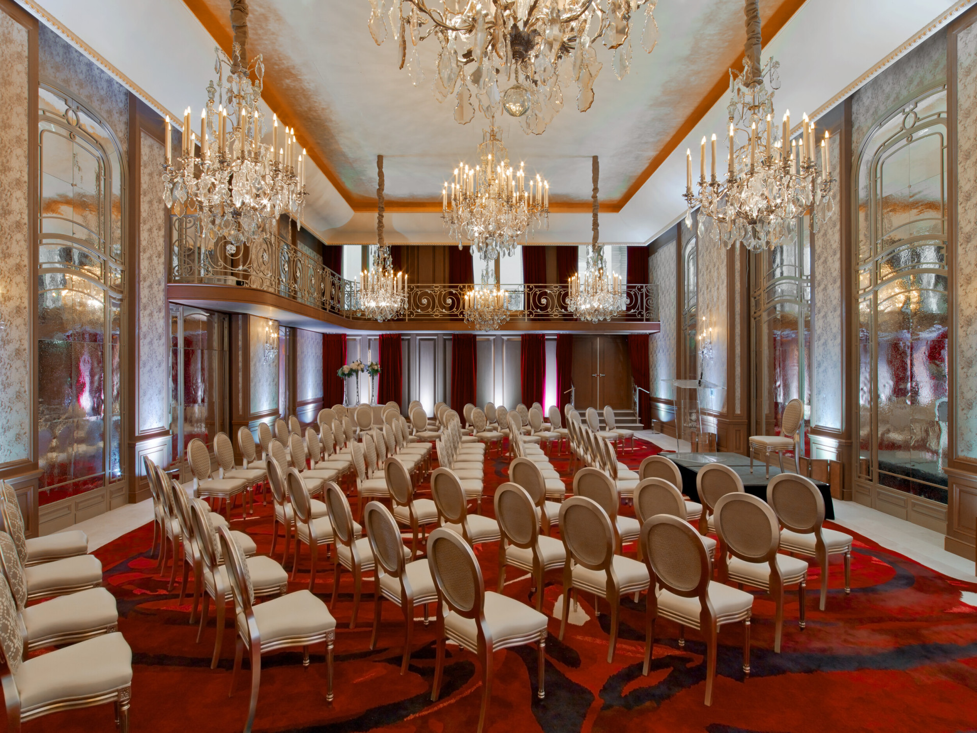 Plaza Athenee - Salon Haute Couture Theatre - HR (c) Eric Laignel 3