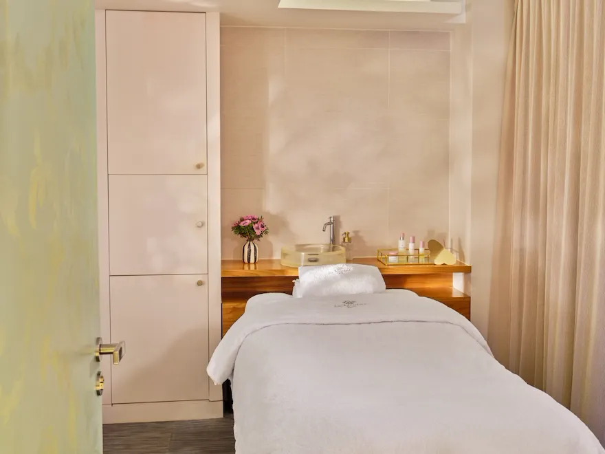 Single treatment room with massage table at Spa Valmont pour Le Meurice, Paris - Dorchester Collection