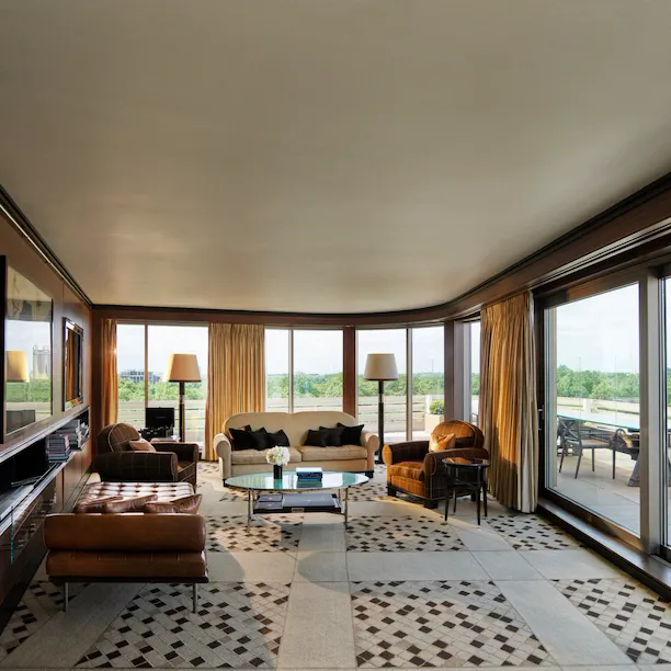 45 Park Lane-Penthouse Suite-living room-4591-highres