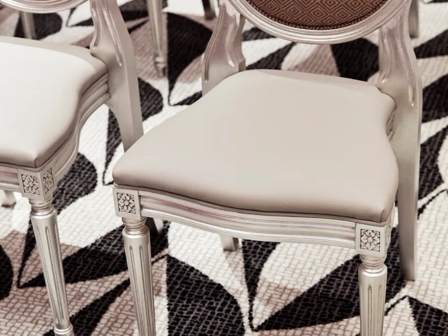 Sedia in una sala riunioni di Hotel Eden