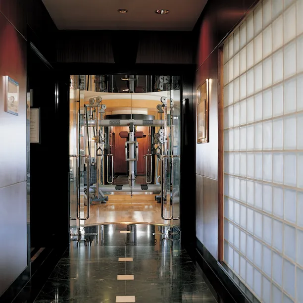 Club 10 gym area entrance