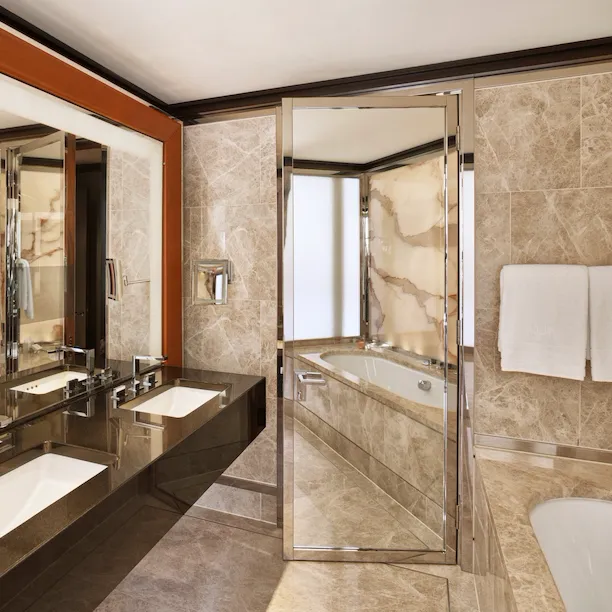 45 Park Lane-Park Lane Suite-Bathroom-4521-highres