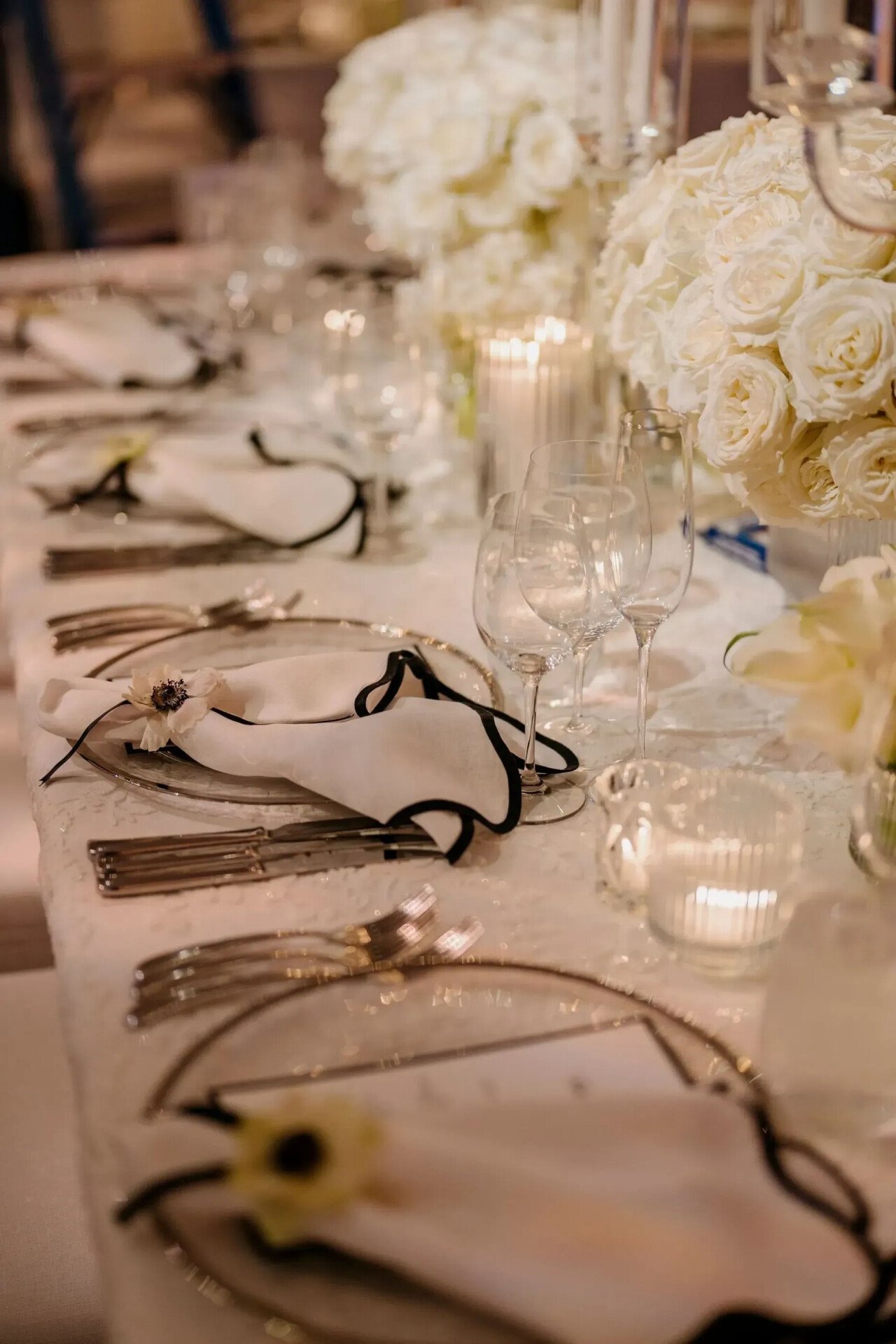 Garden ballroom wedding table décor