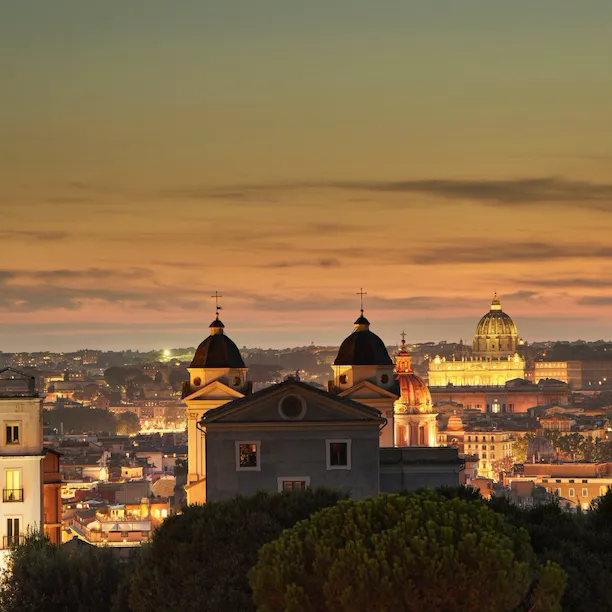 Vista notturna di Roma da Hotel Eden