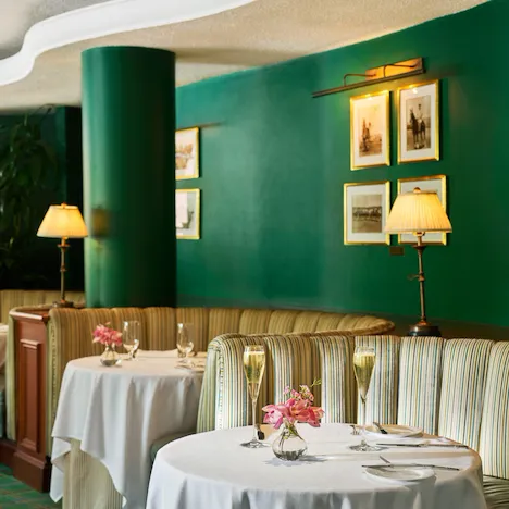 Polo Lounge booths with champagne