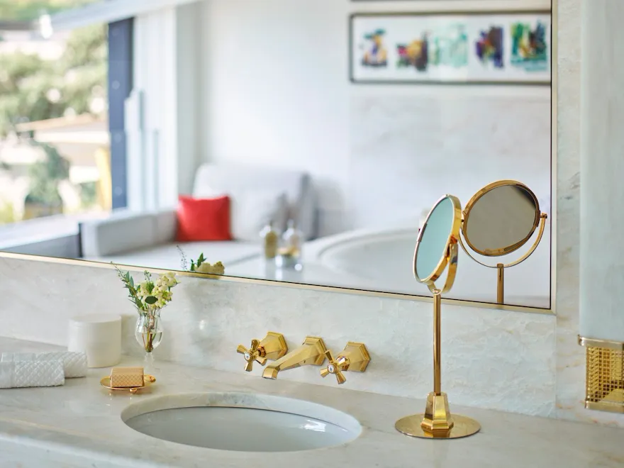 White marble bathroom of Bellavista Penthouse Suite at Hotel Eden, Rome