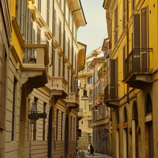 Alleyway in the 5 Vie district