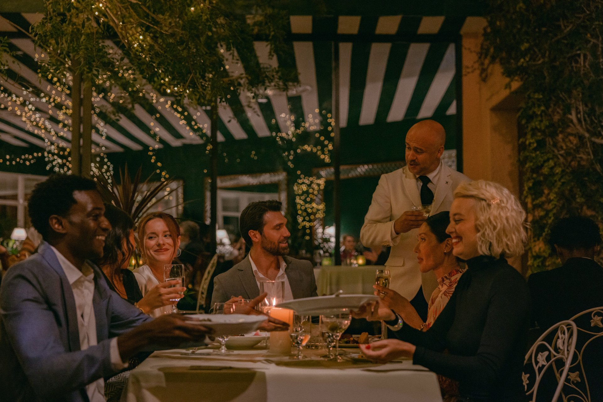 Dining in the Polo Lounge, The Beverly Hills Hotel, Beverly Hills 