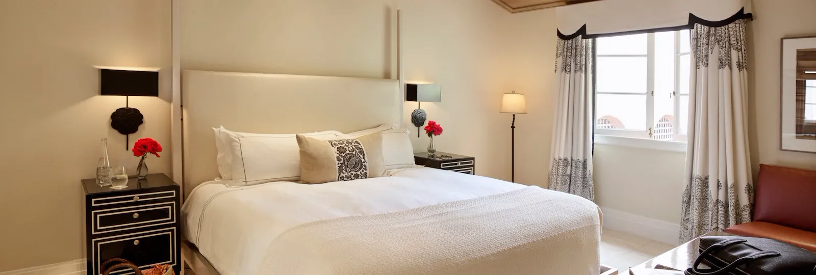 2 Bedroom Suite guestroom