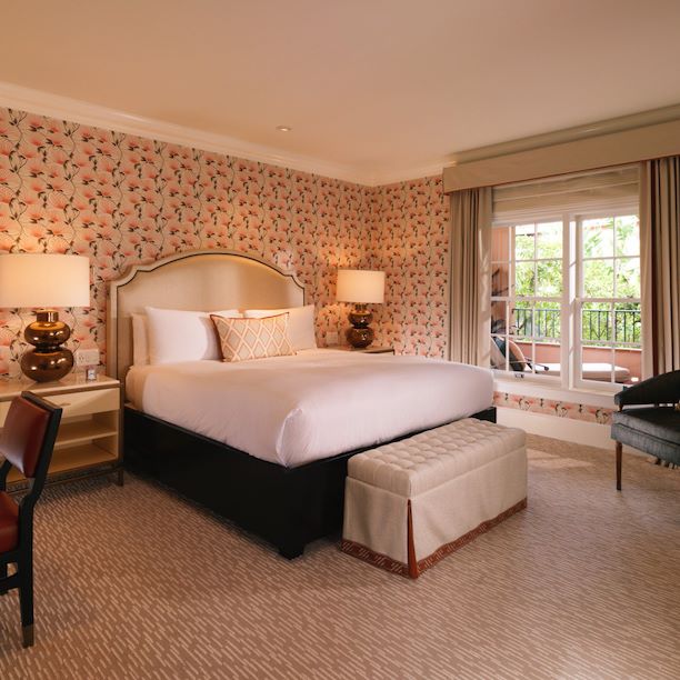 The Beverly Hills Hotel Garden Suite | Dorchester Collection
