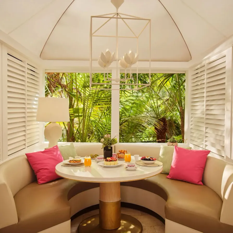 Alcove booth breakfast moment in The Restaurant at Hotel Bel-Air