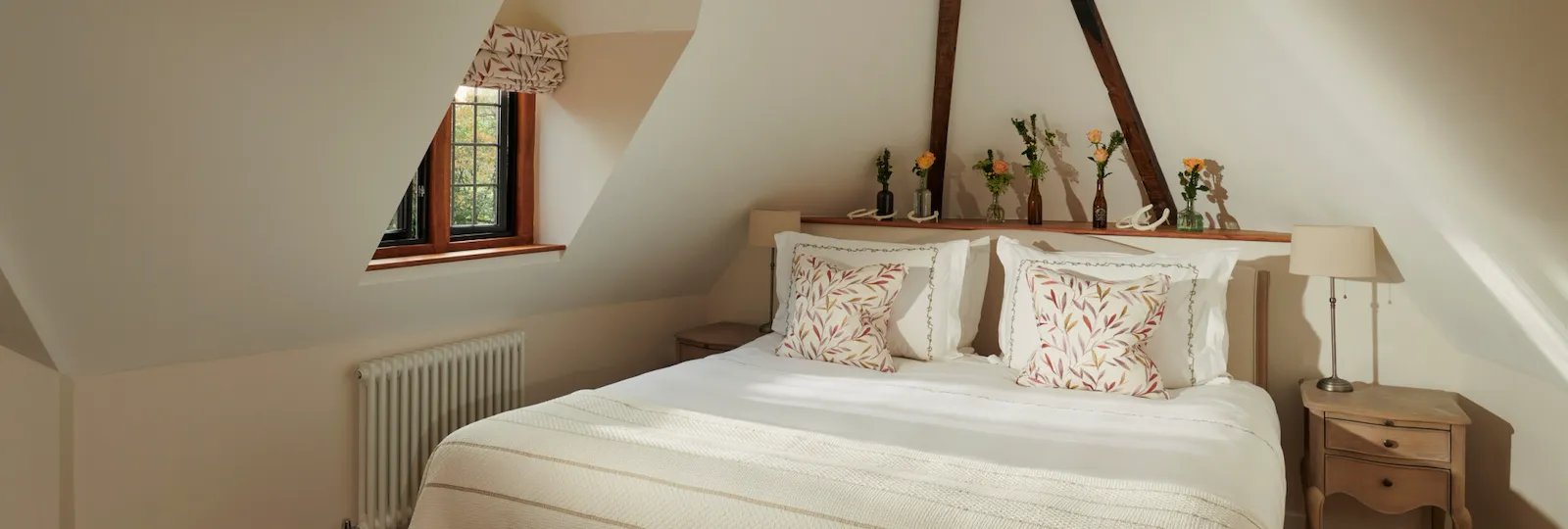 Coworth Park-North Lodge-Turret bedroom-no props-highres