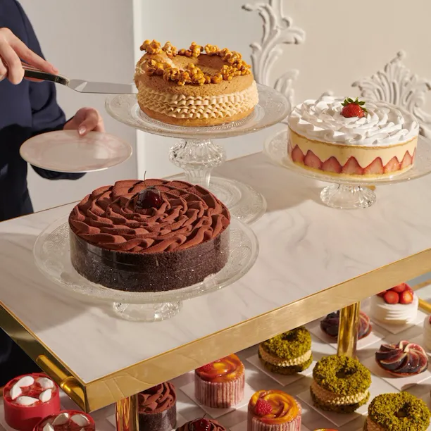 The Cake & Flowers event trolley at The Dorchester