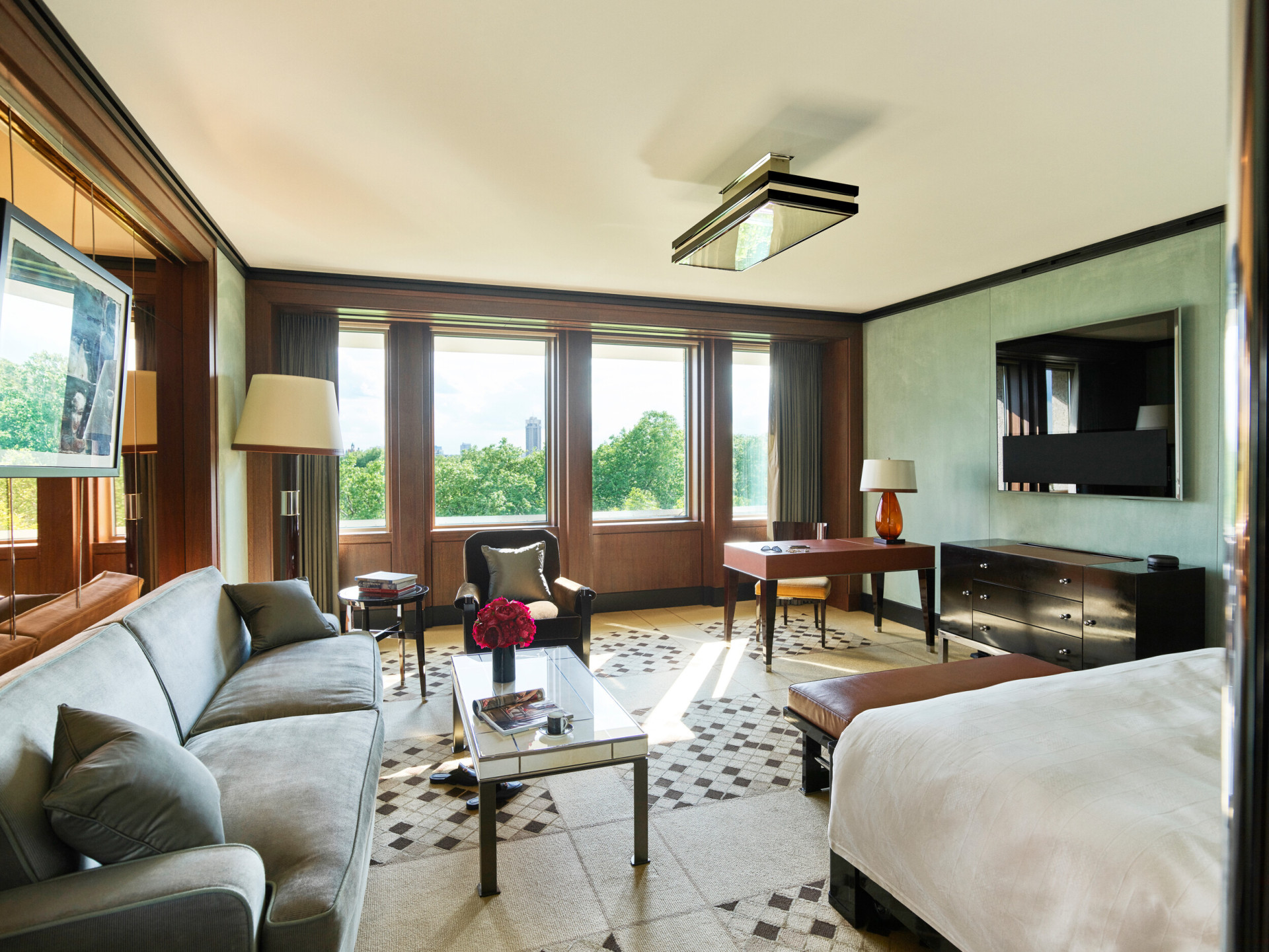 45 Park Lane-Deluxe Park View Studio-4574-propped-highres