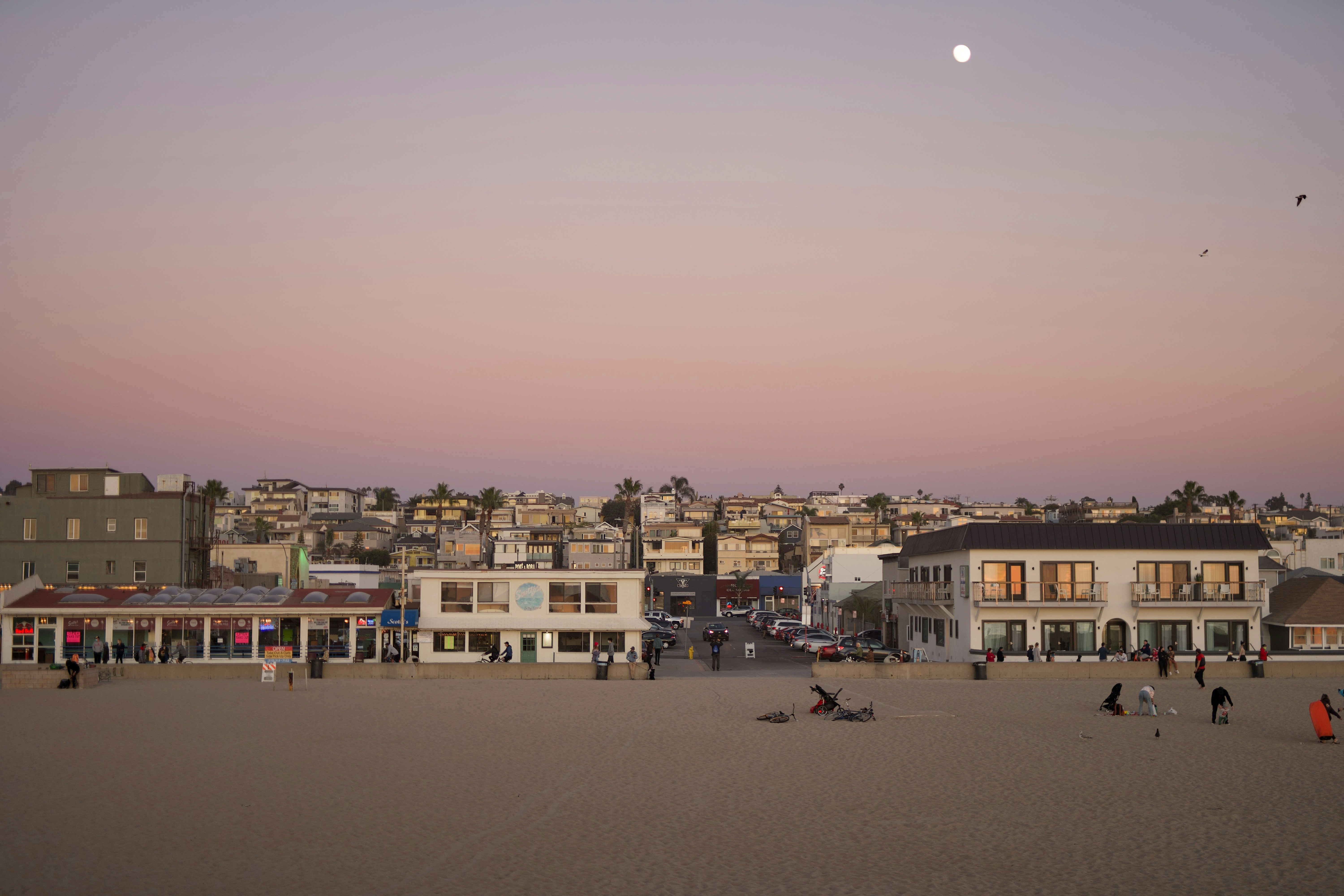 Hermosa Beach front photo by Marwan Abdalah