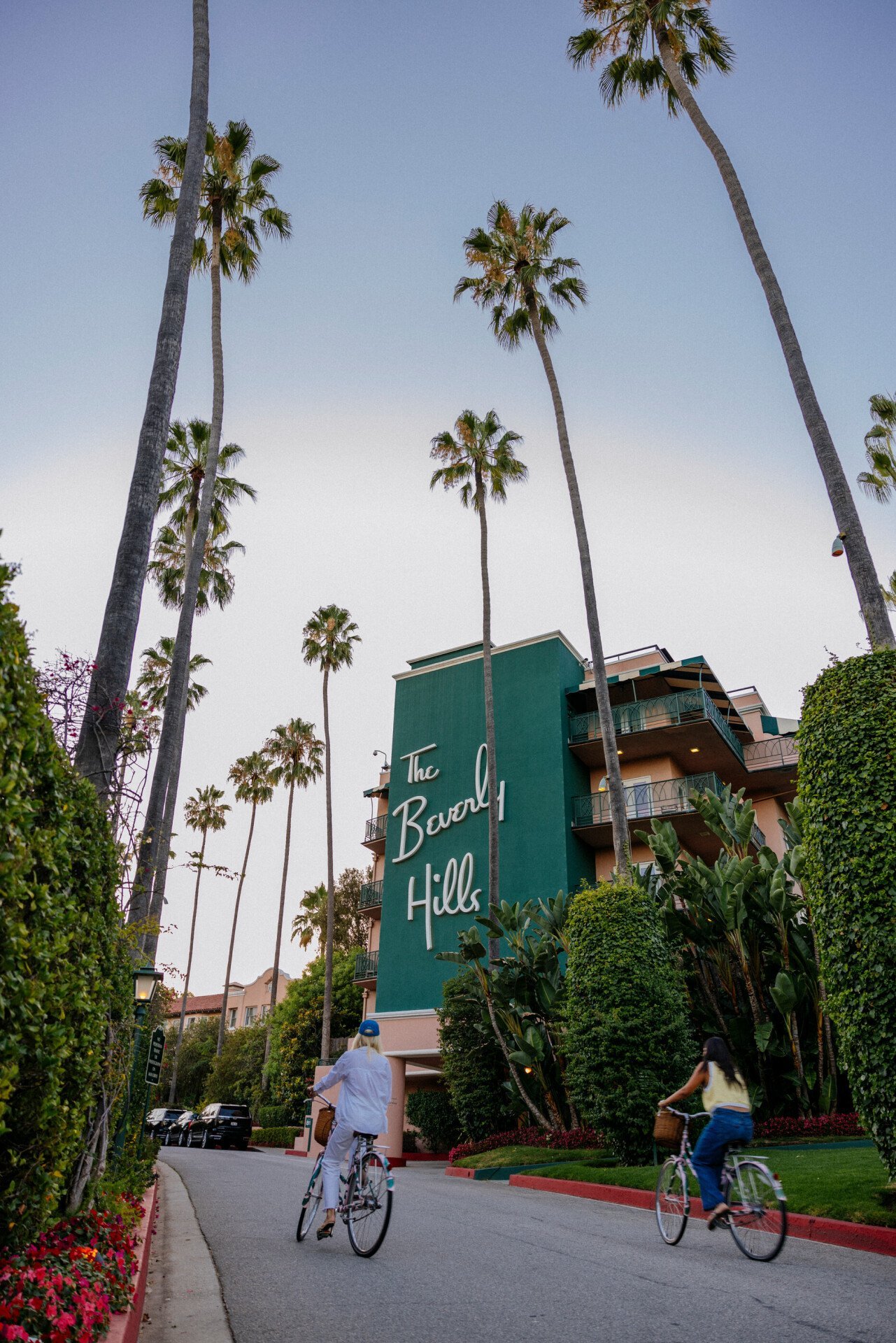 Crescent wing driveway bike ride 