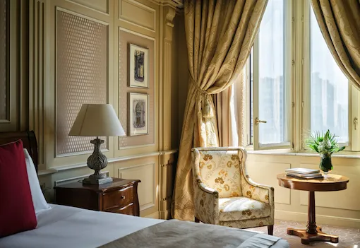 Deluxe room with natural light