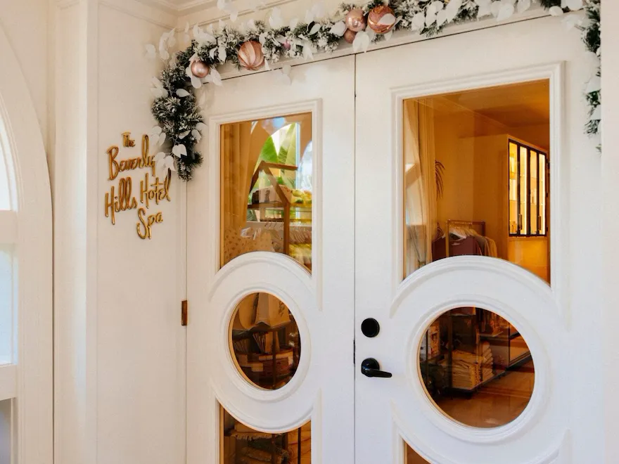 Spa festive entrance